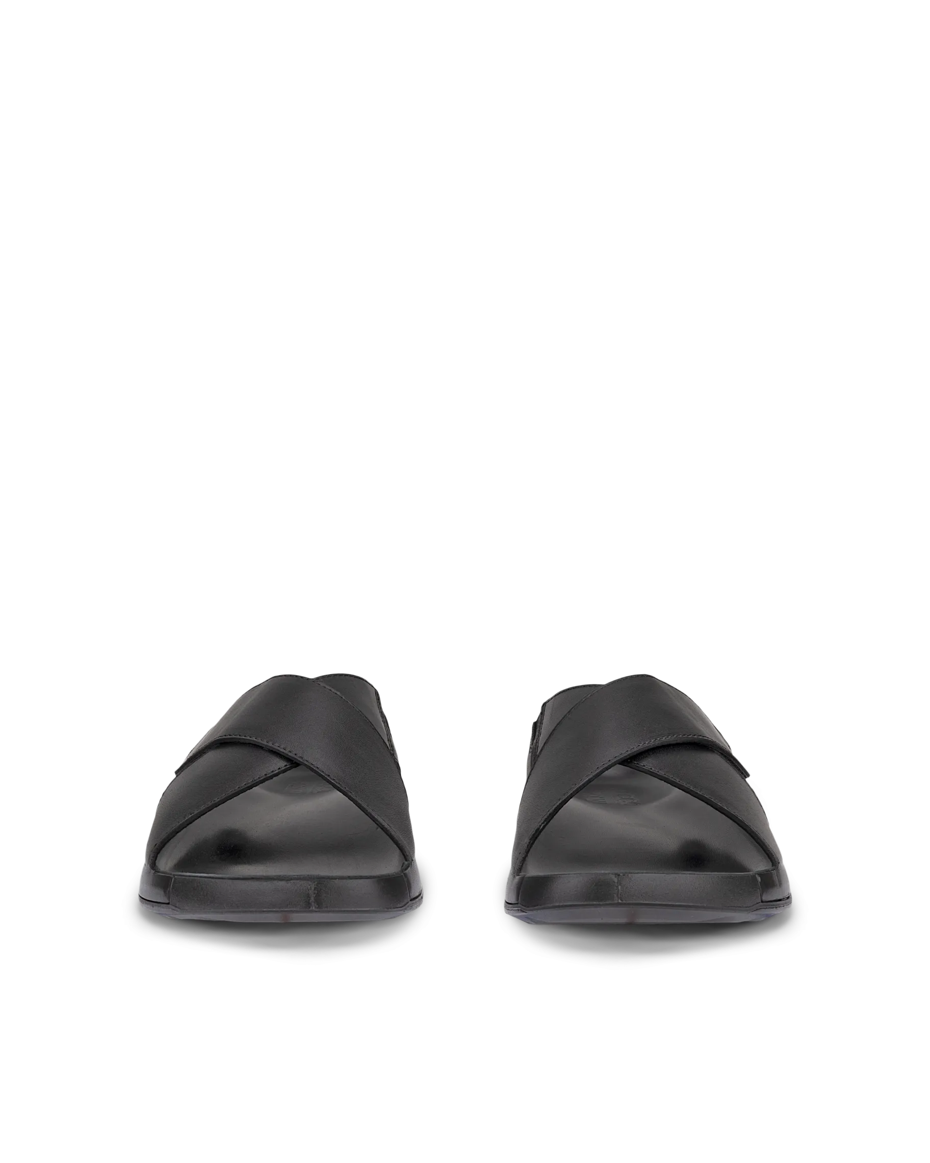 ECCO COZMO M